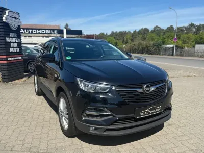 Usata Opel Grandland X Edition 131 CV (96 kW) 2018 Nero SUV