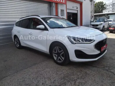 Gebraucht Ford Focus Cool & Connect 120 PS (88 kW) 2022 Weiß Kombi