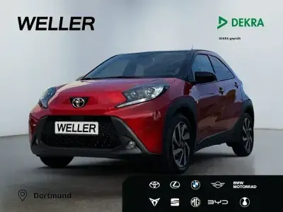 Gebraucht Toyota Aygo X Team 72 PS (52 kW) 2024 Rot SUV