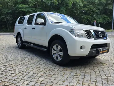 Gebraucht Nissan Navara SE 190 PS (139 kW) 2011 Weiß Pickup