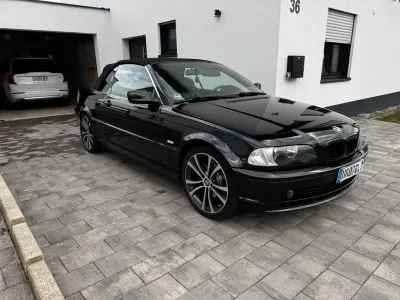 Gebraucht BMW 320 Cabriolet 170 PS (125 kW) 2003 Schwarz Cabrio