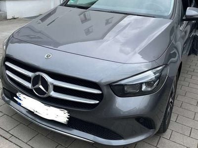 Mercedes B250e
