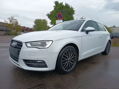 Gebraucht Audi A3 Ambition 140 PS (102 kW) 2014 Gletscherweiss Limousine