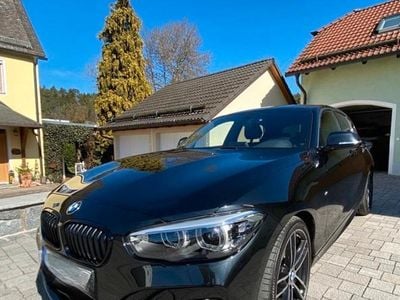 Gebraucht BMW 118 M Sport 136 PS (100 kW) 2019 Schwarz Kleinwagen