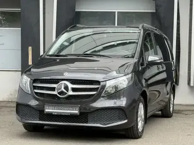 Gebraucht Mercedes V220 163 PS (119 kW) 2023 Grau Van / Kleinbus