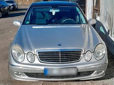 Gebraucht Mercedes E240 177 PS (130 kW) 2003 Grau Limousine
