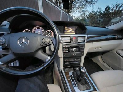 gebraucht Mercedes E220 blueefency