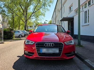 Gebraucht Audi A3 122 PS (89 kW) 2013 Rot Kleinwagen