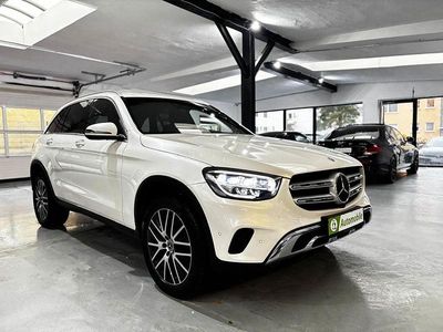 Gebraucht Mercedes GLC300e 194 PS (142 kW) 2022 Weiß SUV