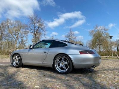 Second-hand Porsche 911 300 CP (220 kW) 1999 Argintiu Coupe