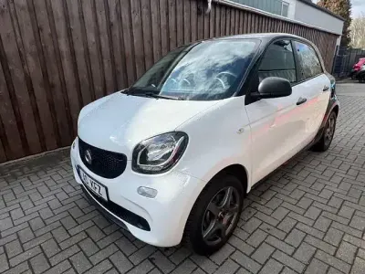 Begagnad Smart ForFour 71 HK (52 kW) 2015 Vit Halvkombi