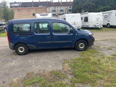 Mercedes Citan 109