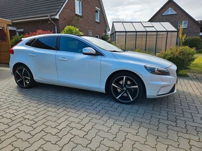 gebraucht Volvo V40 D4 Geartronic Summum R-Design