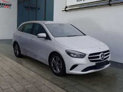 Gebraucht Mercedes B200 Progressive 163 PS (119 kW) 2020 Silber Kleinwagen