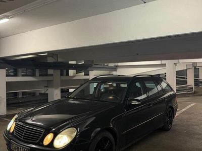 Mercedes E280