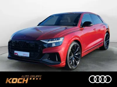 Gebraucht Audi Q8 S-Line 286 PS (210 kW) 2023 Matadorrot metallic SUV