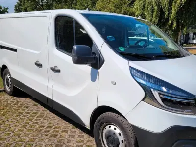 Gebraucht Renault Trafic 150 PS (110 kW) 2022 Weiß Van / Kleinbus