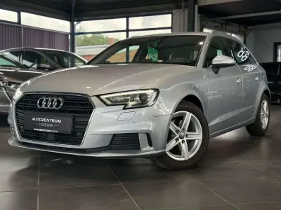 Gebraucht Audi A3 Sport 150 PS (110 kW) 2018 Silber Limousine