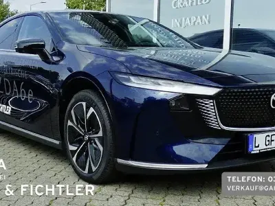 Usata Mazda 6e Takumi-Line 189 kW (258 CV) 2025 Blu Berlina