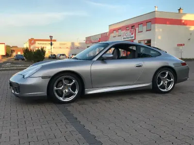 Usata Porsche 911 Carrera 345 CV (253 kW) 2004 Argento