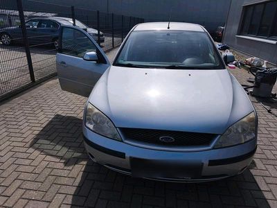 Usata Ford Mondeo 125 CV (91 kW) 2003 Argento Station wagon