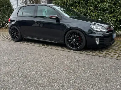 Gebraucht VW Golf VI GTI 210 PS (154 kW) 2010 Schwarz Kleinwagen