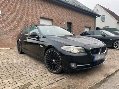 Gebraucht BMW 550 480 PS (353 kW) 2011 Schwarz Limousine