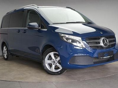 Gebraucht Mercedes V220 Avantgarde 163 PS (119 kW) 2022 Blau Van / Kleinbus