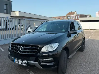 Gebraucht Mercedes ML350 258 PS (189 kW) 2012 Schwarz SUV