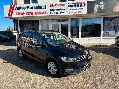 Gebraucht VW Touran Comfortline 110 PS (80 kW) 2016 Schwarz Van / Kleinbus