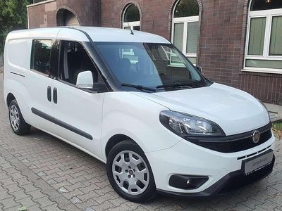 Gebraucht Fiat Doblò 105 PS (77 kW) 2019 Colore esterno (weiß) Van / Kleinbus
