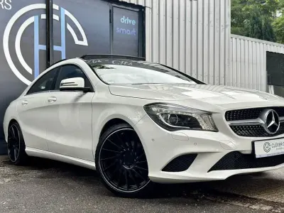 Gebraucht Mercedes CLA250 Urban 211 PS (155 kW) 2014 Weiß Limousine