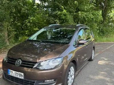 Gebraucht VW Sharan Highline 150 PS (110 kW) 2013 Braun Van / Kleinbus