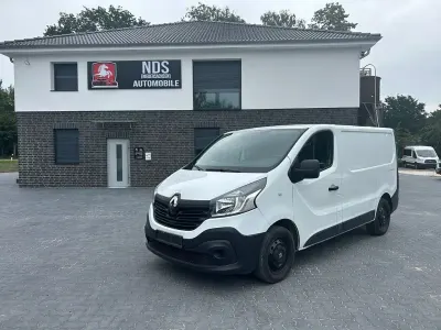 Gebraucht Renault Trafic Komfort 95 PS (69 kW) 2017 Weiß Van / Kleinbus
