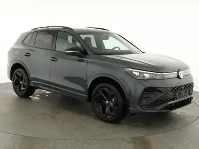 Gebraucht VW Tiguan R-line 193 PS (141 kW) 2025 Andere SUV