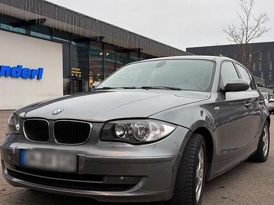 Gebraucht BMW 118 143 PS (105 kW) 2009 Grau Kleinwagen