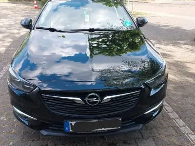 Gebraucht Opel Insignia Dynamic 136 PS (100 kW) 2019 Schwarz Kombi