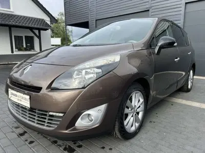 Gebraucht Renault Scenic E-Tech Luxe 131 PS (96 kW) 2011 Braun Van / Kleinbus