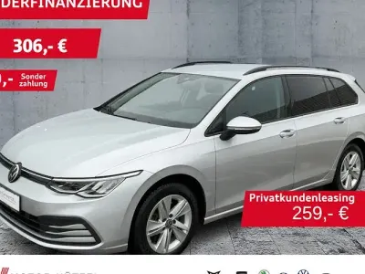 Second-hand VW Golf VIII Life 150 CP (110 kW) 2022 Argintiu Break