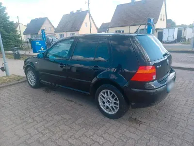 Gebraucht VW Golf III 101 PS (74 kW) 1999 Schwarz Kleinwagen