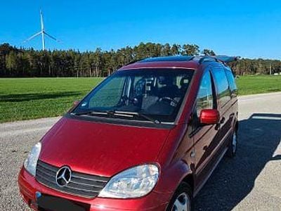 Usado Mercedes Vaneo 125 HP (91 kW) 2002 Vermelho Monovolume