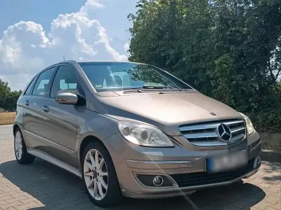 Gebraucht Mercedes B200 140 PS (102 kW) 2008 Grau Van / Kleinbus