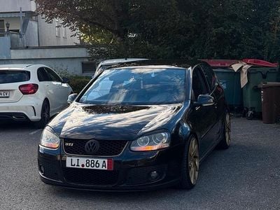 VW Golf V