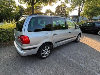 VW Sharan