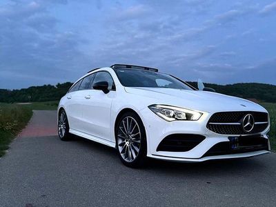 Weiß Gebraucht 2021 Mercedes CLA200 Shooting Brake AMG line Kombi | 27.400 € (Fairer Preis)