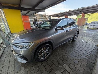 Gebraucht Mercedes GLA250 AMG line 218 PS (160 kW) 2022 Grau SUV
