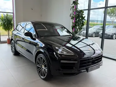 Gebraucht Porsche Cayenne Turbo 549 PS (403 kW) 2018 Schwarz SUV