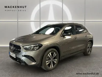 Gebraucht Mercedes GLA200 Progressive 163 PS (119 kW) 2026 Grau SUV