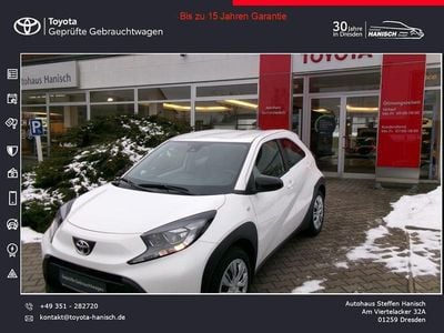 Schneeweiß Gebraucht 2023 Toyota Aygo X X-play SUV | 14.590 € (Guter Preis)