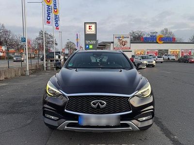 Schwarz Gebraucht 2018 Infiniti QX30 Premium SUV | 14.000 €